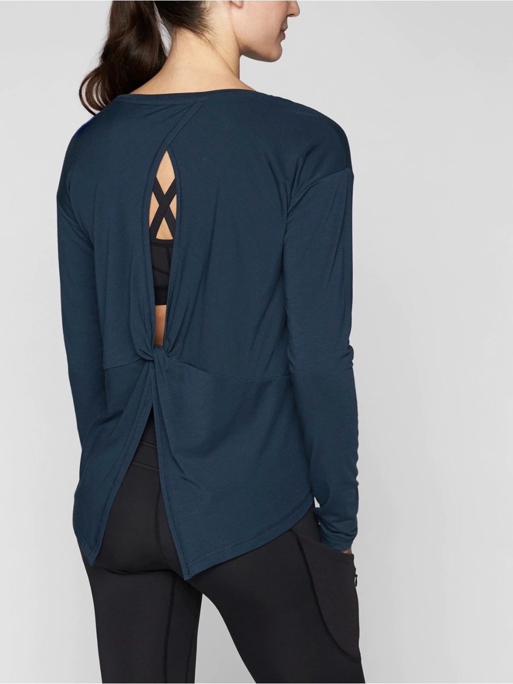 Athleta Essence Twist Long Sleeve